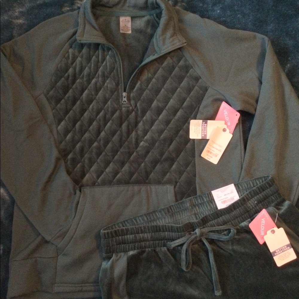 NWT 2 pc pajama leisure set forest green velour